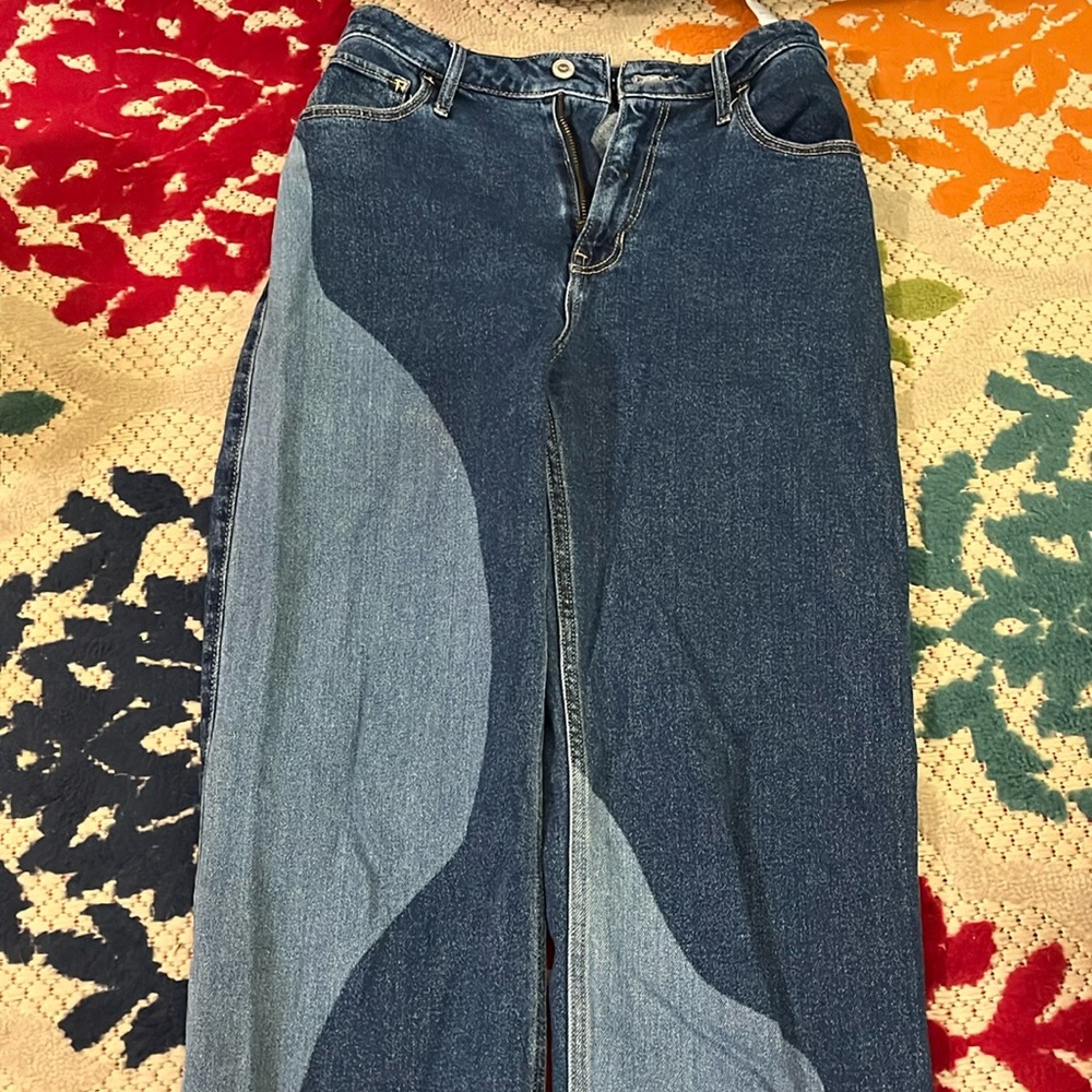 Light/dark jeans